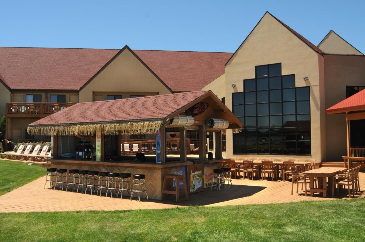 Arrowwood Resort At Cedar Shore Oacoma Exterior photo